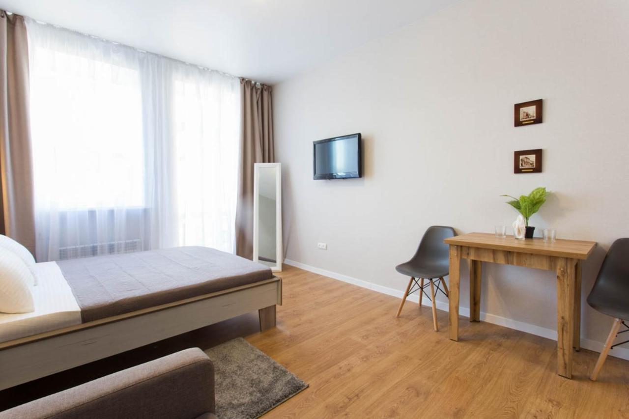 Cozy Apartment Beside Metro Yaroslava Mudroho, Universytet - Chernyshevska Str 95-6 Kharkiv Bagian luar foto